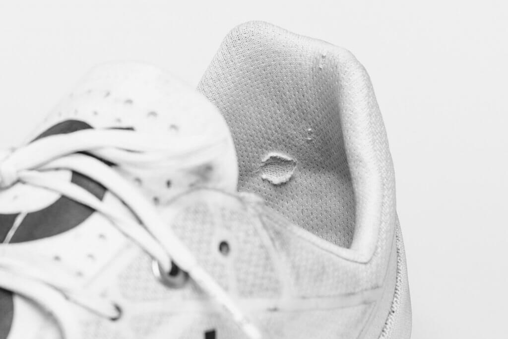 Schuhe Gehen Innen An Der Ferse Kaputt Durchgescheuerte Fersenkappen reparieren