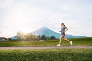 Trainingsplan Frauenlauf Bern Läuferin beim Training