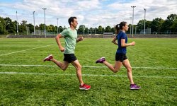 Anfersen auf dem Fussballrasen - Lauf ABC
