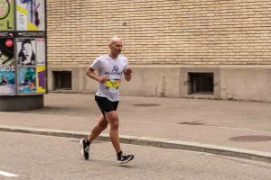 Marathonläufer über 50 Jahre bei einem Laufwettkampf